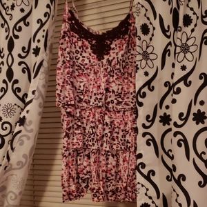 Pink leppard print tank shirt